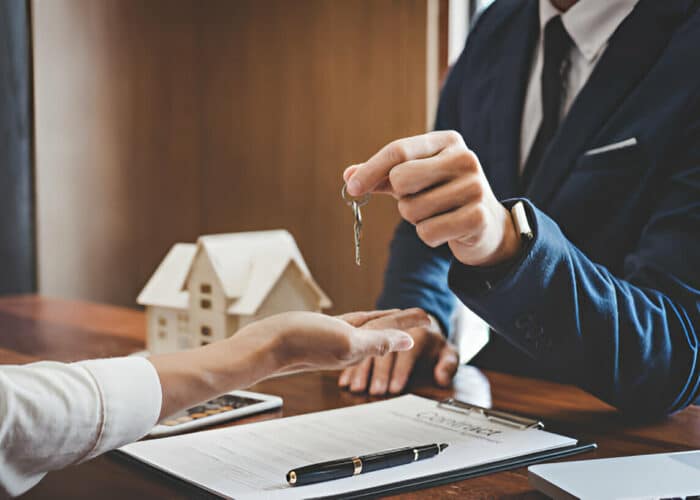 real estate lawyers in UAE