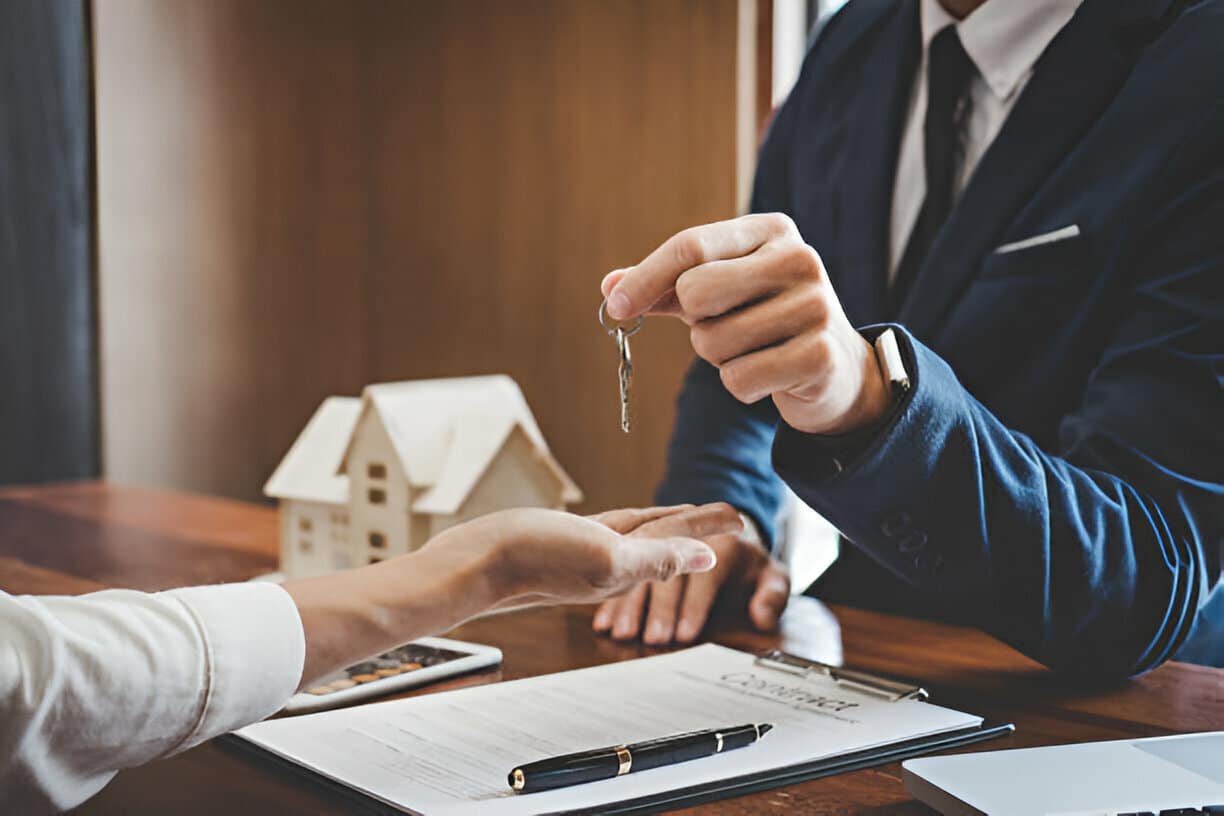 real estate lawyers in UAE